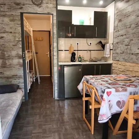 Joli Aux Terrasses De La Foux *