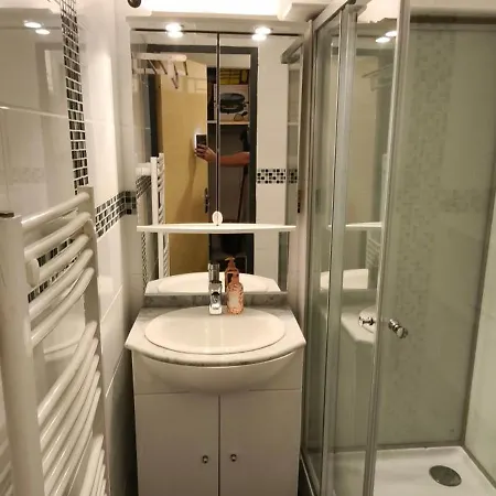 Joli Aux Terrasses De La Foux *